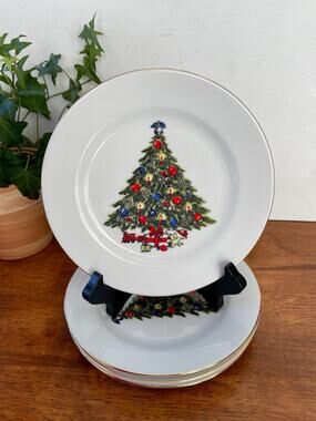 Vintage 4pc Set Sea Gull Fine China Christmas Tree pattern dinner plates